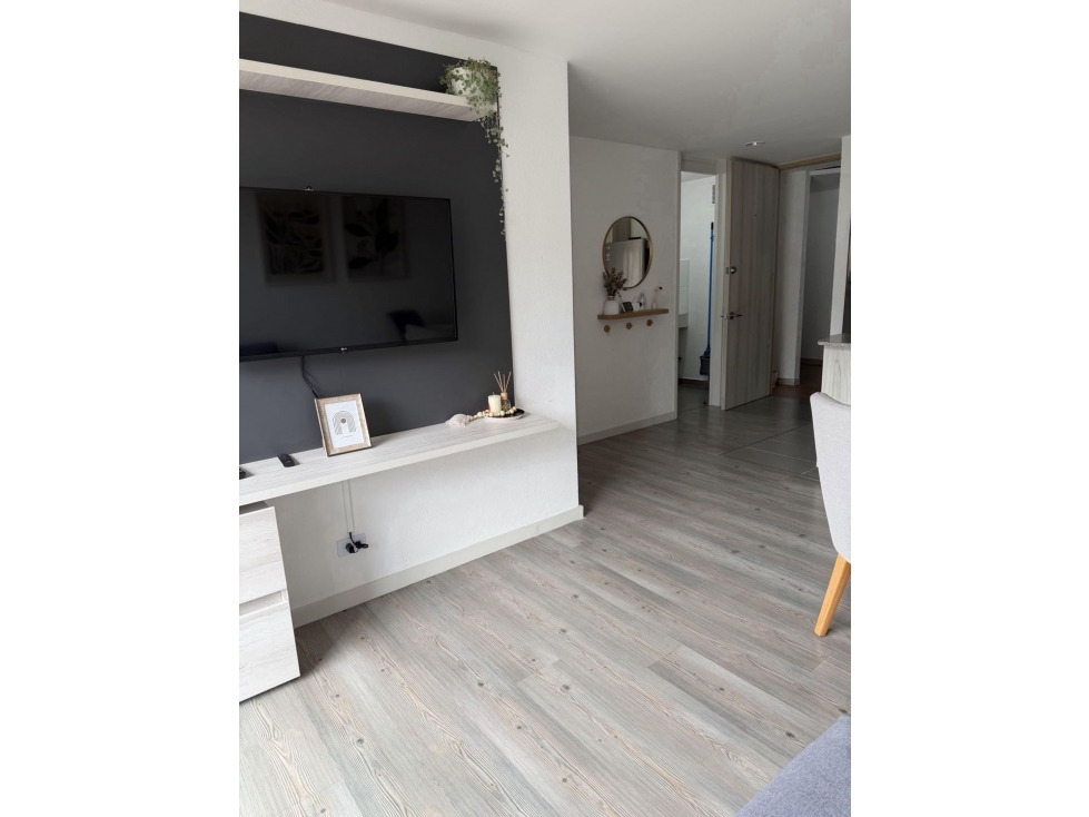 Oportunidad increíble. Apartamento en la ceja, excelente ubicación. — foto 2
