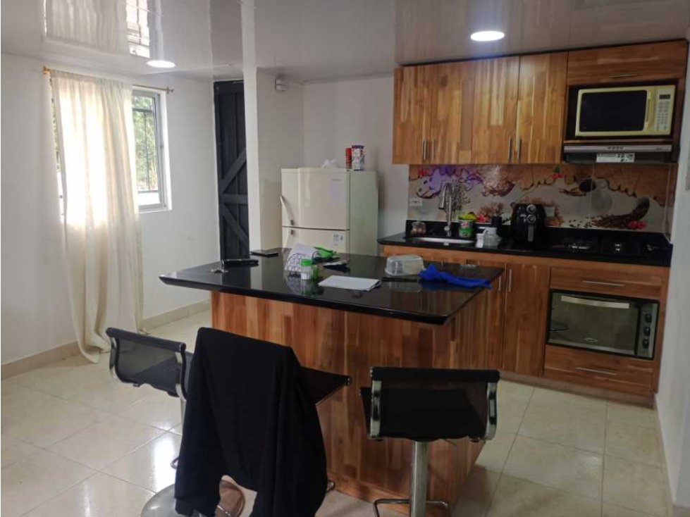 OPORTUNIDAD LINDO APARTAMENTO ESQUINERO EN VENTA - CARMEN VÍBORAL. — foto 2