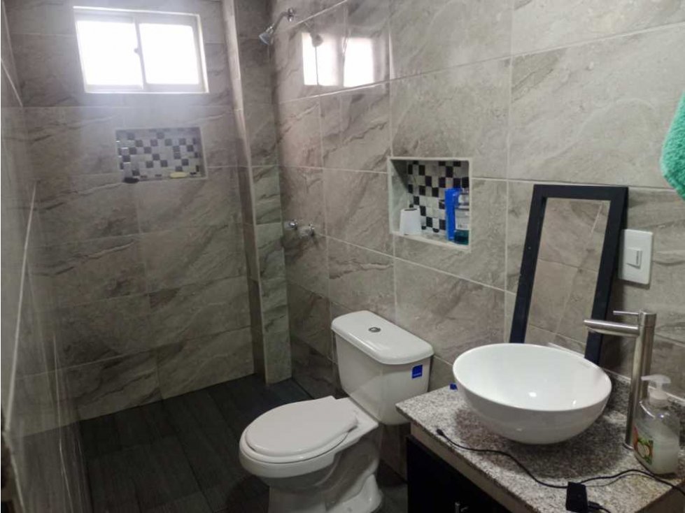 OPORTUNIDAD LINDO APARTAMENTO ESQUINERO EN VENTA - CARMEN VÍBORAL. — foto 4