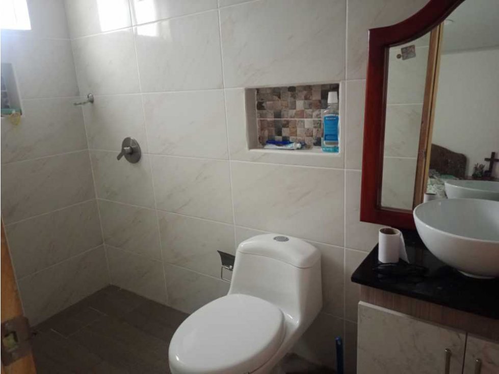 OPORTUNIDAD LINDO APARTAMENTO ESQUINERO EN VENTA - CARMEN VÍBORAL. — foto 5