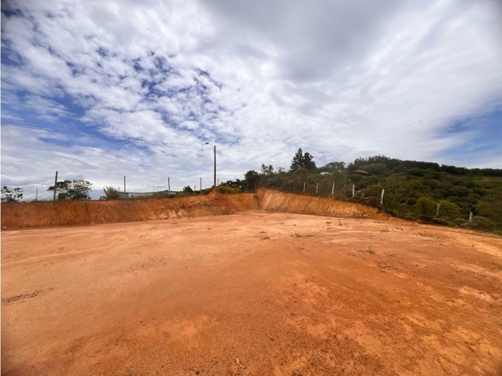 Oportunidad... LINDOS LOTES EN VENTA CON EXCELENTE UBICACIÓN - CARMEN — foto 4