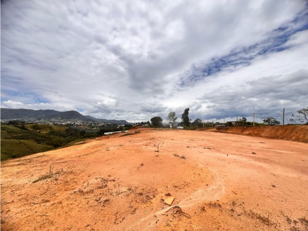 Oportunidad... LINDOS LOTES EN VENTA CON EXCELENTE UBICACIÓN - CARMEN — foto 5