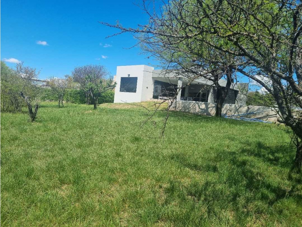 Oportunidad lote barrio cerrado La Arbolada - 4