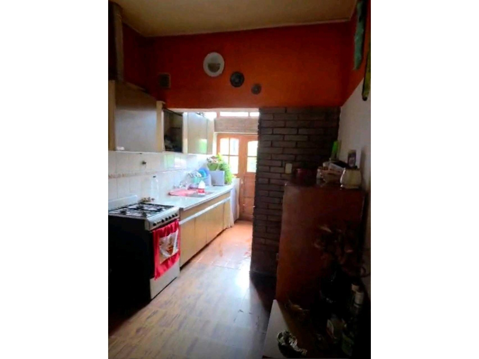 Oportunidad única casa en venta con excelente ubicación y potencial - 1