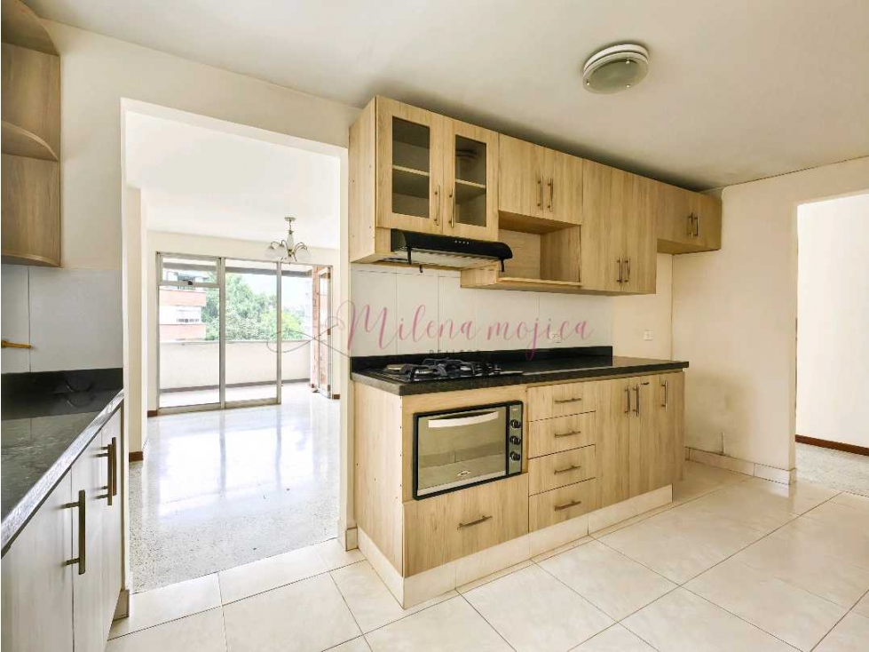 Oportunidad Única de Remodelación, apartamento piso alto — foto 6