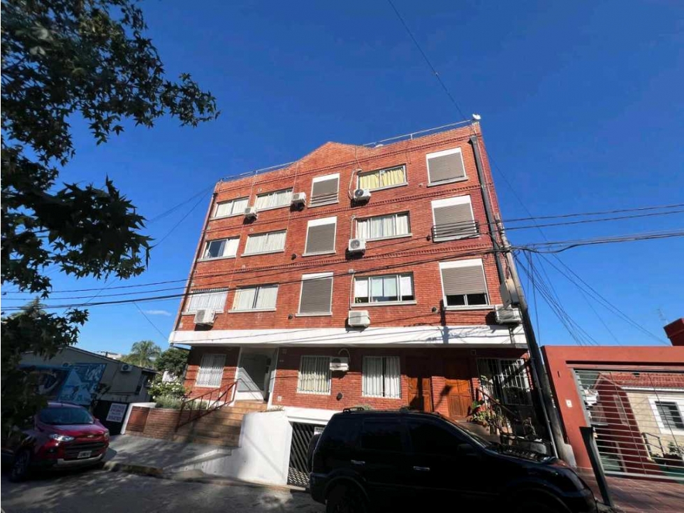 ¡OPORTUNIDAD ÃNICA EN VILLA CARLOS PAZ! Departamento a la calle