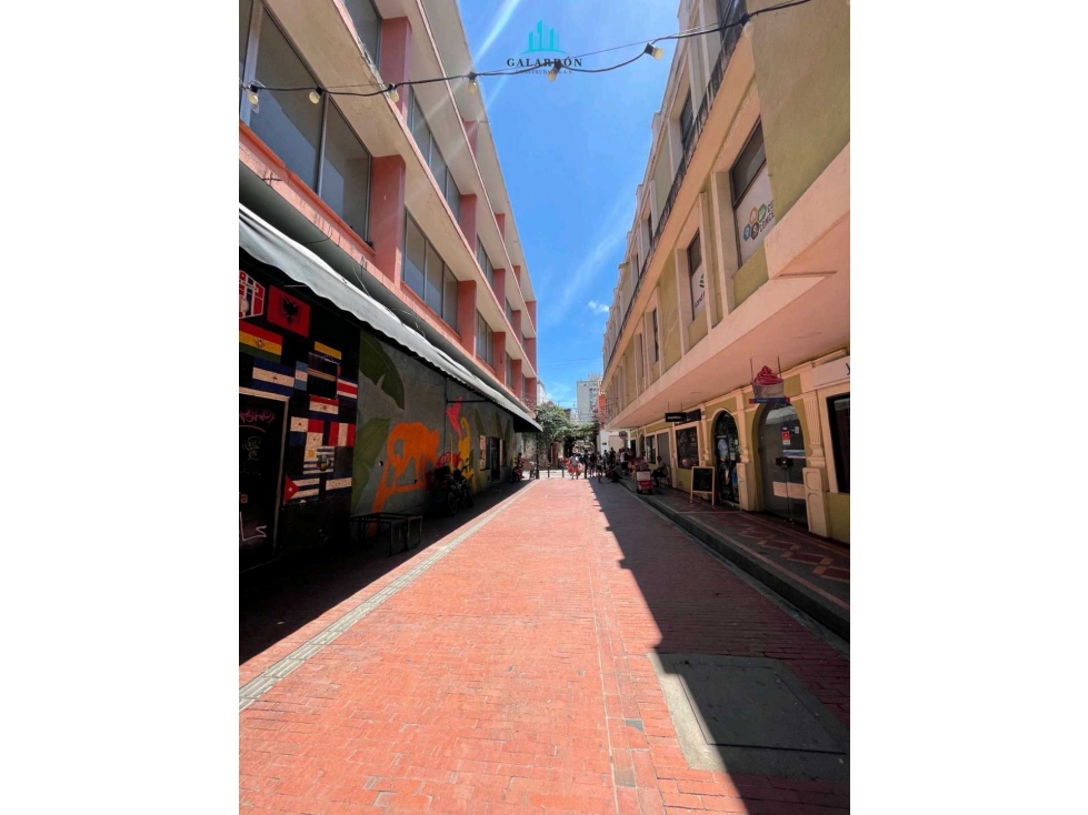 Vendo oficina comercial Santa Marta centro historico - 2