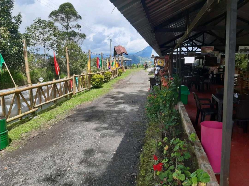 ¡Oportunidad única! Parador campestre en venta vía Fresno (Tolima) - 2