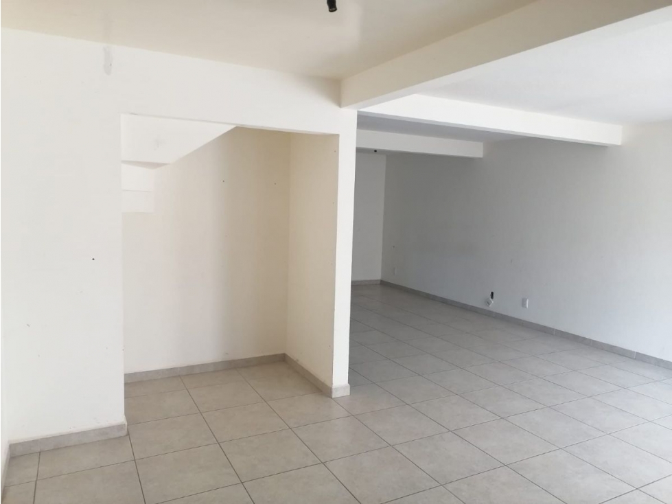 Oportunidad para Inversionistas: Casa en Fraccionamiento Alteza - 5