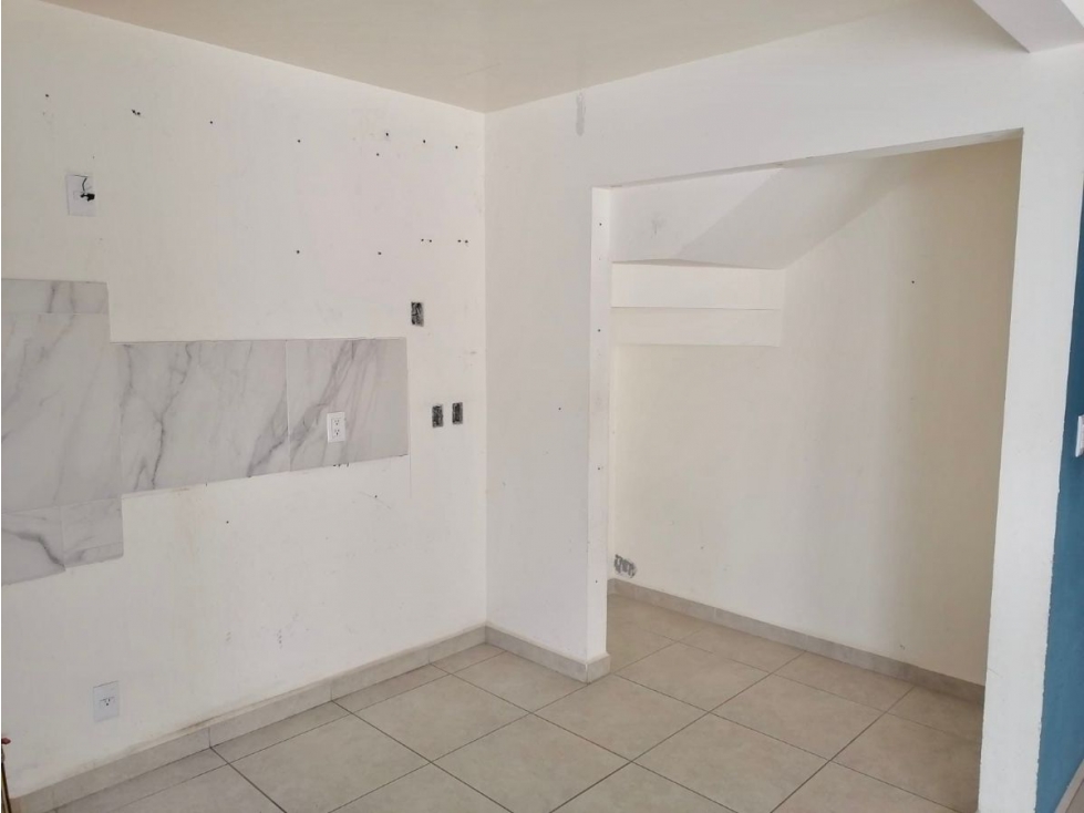 Oportunidad para Inversionistas: Casa en Fraccionamiento Alteza - 6