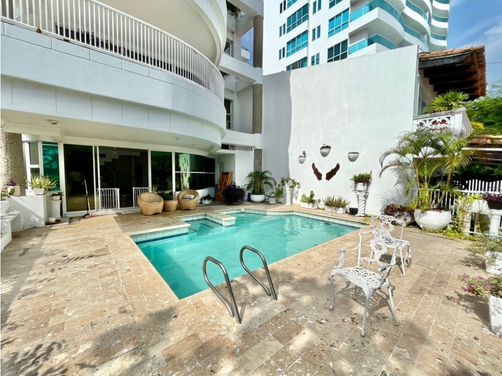 OPORTUNIDAD, SE VENDE APARTAMENTO DUPLEX FRENTE AL MAR — foto 3
