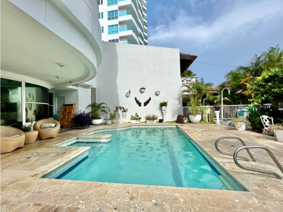 OPORTUNIDAD, SE VENDE APARTAMENTO DUPLEX FRENTE AL MAR — foto 5