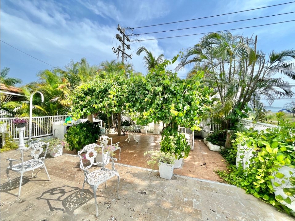 OPORTUNIDAD, SE VENDE APARTAMENTO DUPLEX FRENTE AL MAR — foto 6
