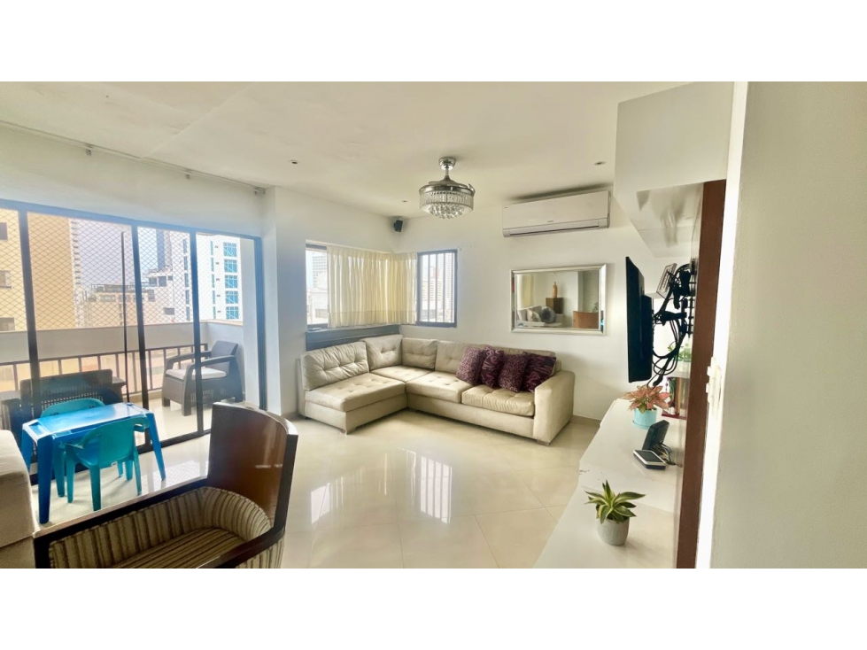 OPORTUNIDAD SE VENDE APTO EN BOCAGRANDE 3 ALCOBAS Y ESTUDIO — foto 3