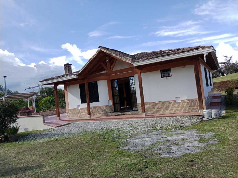 Oportunidad... SE VENDE LINDA FINCA CON EXCELENTE UBICACIÓN Y VISTA