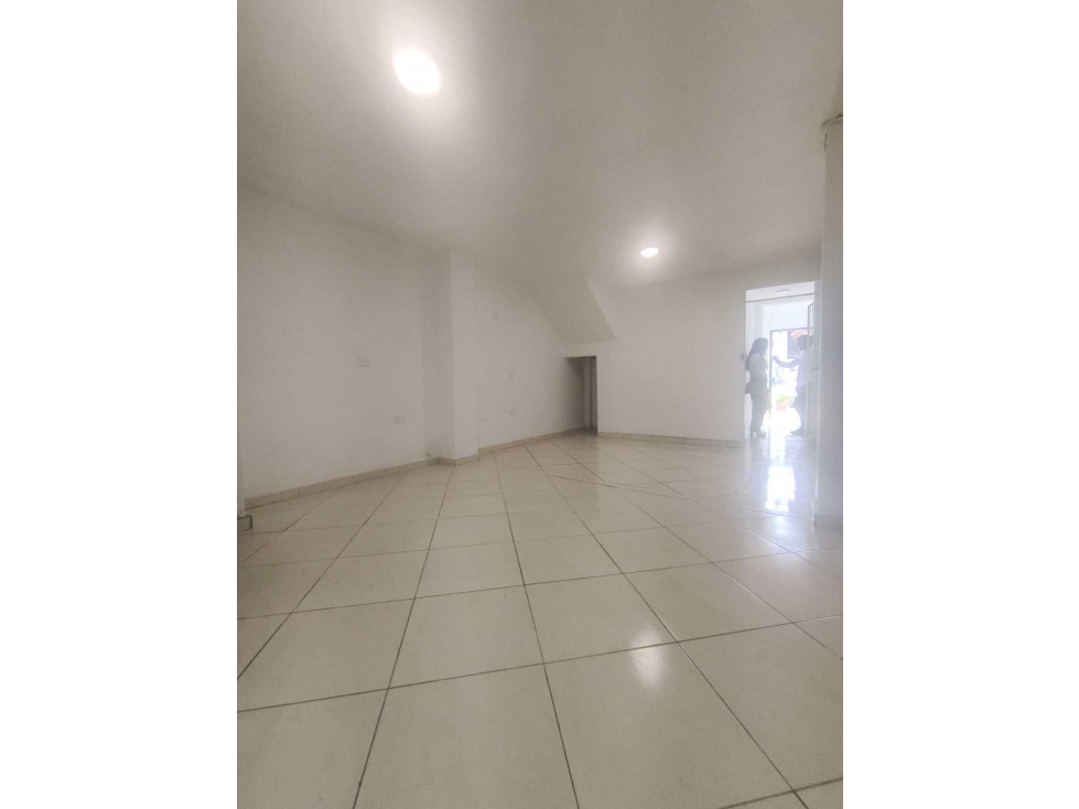 OPORTUNIDAD VENDO CASA 3APARTAESTUDIOS INTERNO ENVIGADO 3 ESQUIN. — foto 3