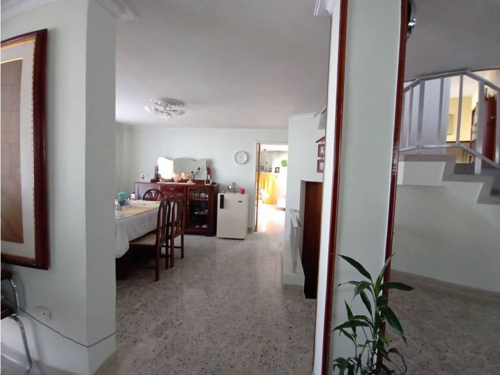 Oportunidad Venta Casa en Medellin con potencial de edificar o Airbnb — foto 5