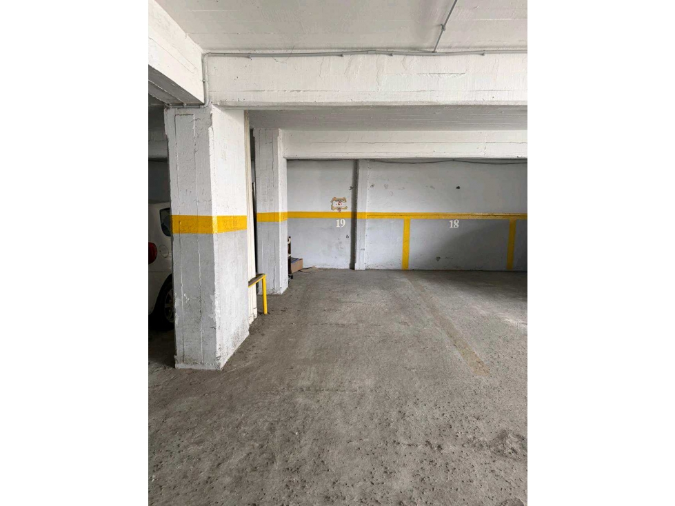 OPORTUNIDAD !!! VENTA DE COCHERA 1er Piso, CATAMARCA Y 25 DE MAYO !!! - 1