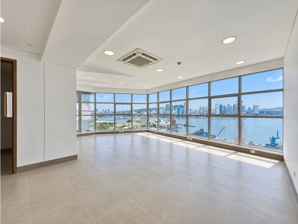 OPORTUNIDAD VENTA OFICINA EN CARTAGENA EN BOCAGRANDE VISTA BAHÍA