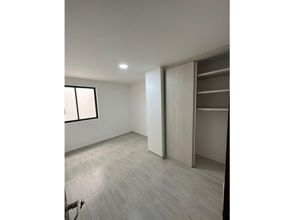 OPORTUNIDAD...HERMOSO APARTAMENTO EN VENTA EN PH - SECTOR LA ALHAMBRA. — foto 3