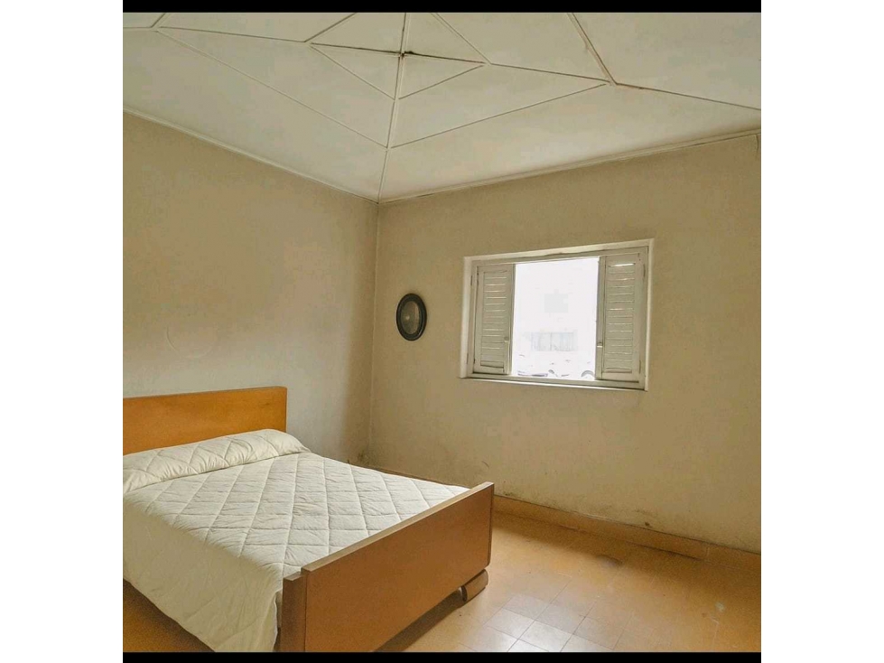 Venta Casa a Reciclar en Calle Ozamis, Maipú, Mendoza - 5