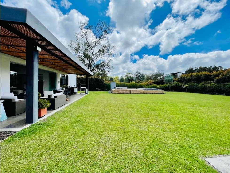 PARA LA VENTA CASA EN LLANOGRANDE — foto 2