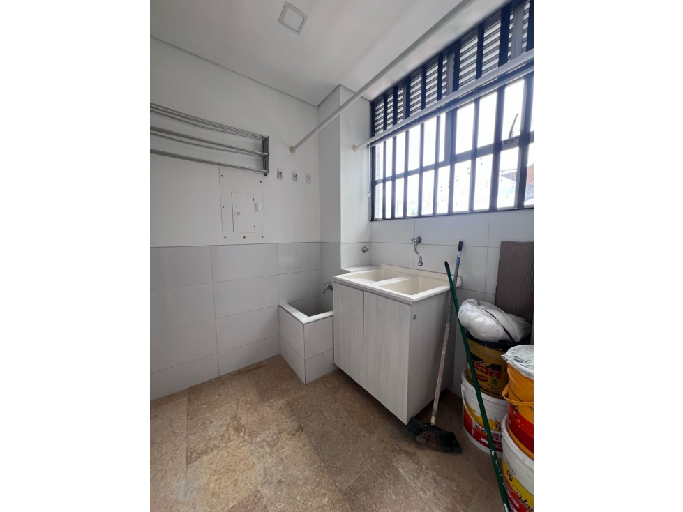 PARA RENTA APTO VACIO CONTRATO ANUAL,EN LA 34 CERCA DE TODO! — foto 6