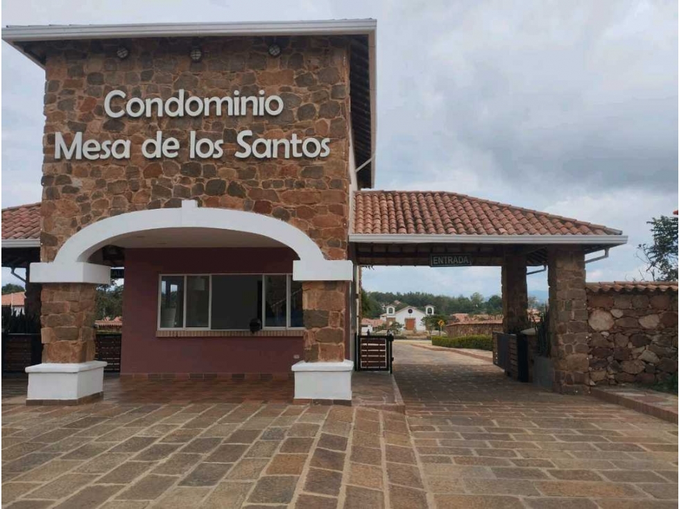 PARCELA EN VENTA CONDOMINIO MESA DE LOS SANTOS - 2