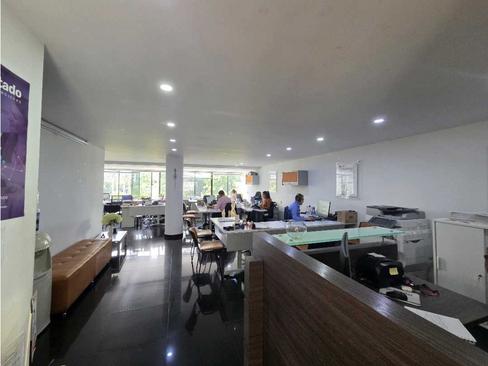 PARQUE 93 VENDO OFICINAS VISTA PARQUE 90M2 BAÑO PRIVADO COCINA $1000M