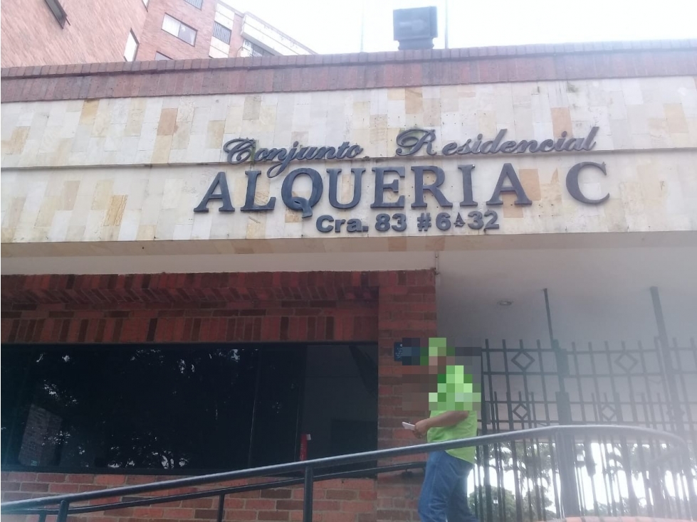 PARQUEADERO 138 PRIMER NIVEL CON ALQUERIA AG C CL 5 ENTRE HOY TORRES — foto 4
