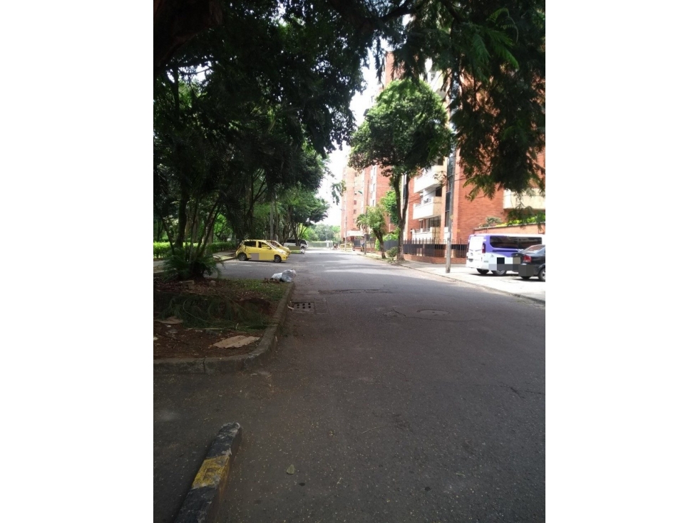 PARQUEADERO 149 CON LA ALQUERIA AG B CR 83 6 50 — foto 4