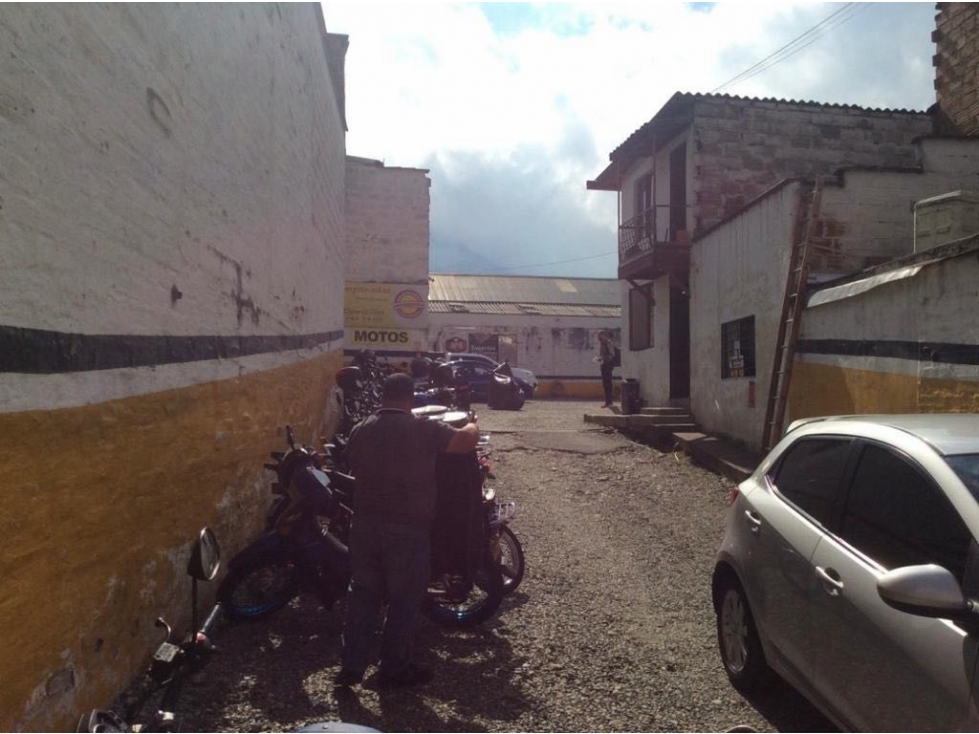 PARQUEADERO EN VENTA EN ENVIGADO SECTOR PLAZA DE MERCADO — foto 3