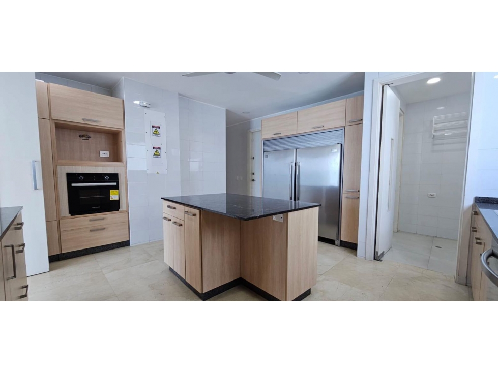 En venta en USD- castillo grande vista a la bahía Ed. Trocadero — foto 2