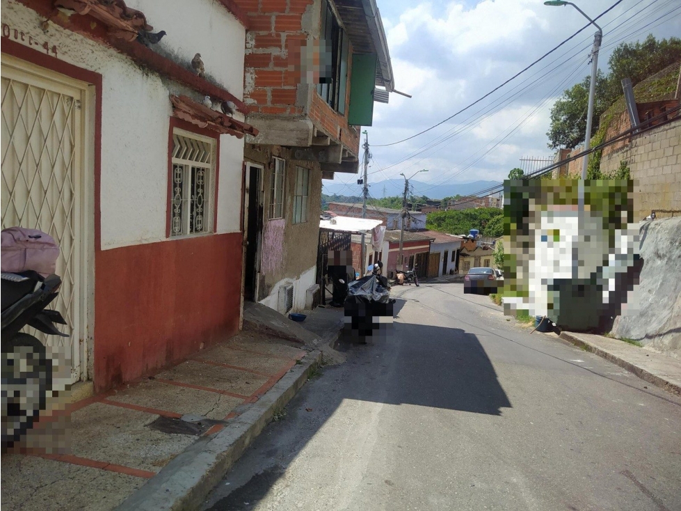 PARTE DEL PREDIO LA PEDREGOZA — foto 2