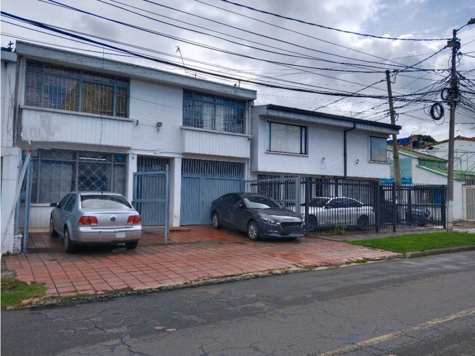 PASADENA VENDO CASA PARA OFICINA