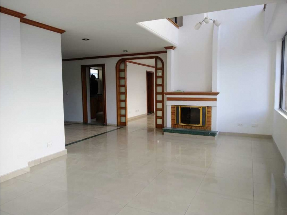 Venta Apartamento Penthouse para remodelar en Santa Bárbara, Bogotá — foto 3