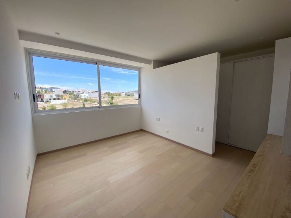 Penthouse nuevo en venta de tres pisos! 611 mts Lomas de Angelopolis — foto 3