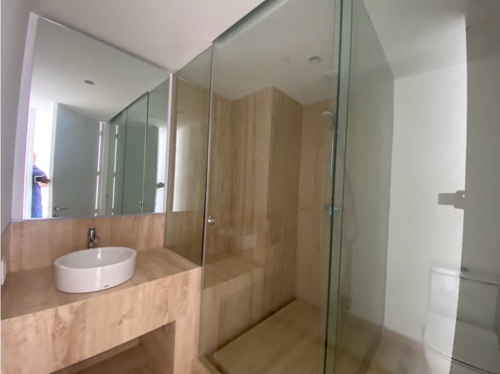 Penthouse nuevo en venta de tres pisos! 611 mts Lomas de Angelopolis — foto 4