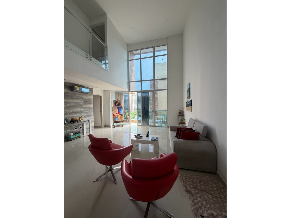 PENTHOUSE DE DOS NIVELES Y DE 219 METROS EN VENTA