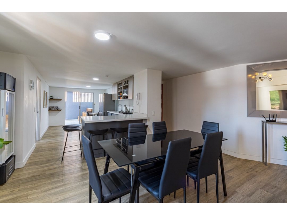 Penthouse dúplex en Laureles, 231 m², amoblado, terraza con jacuzzi — foto 5