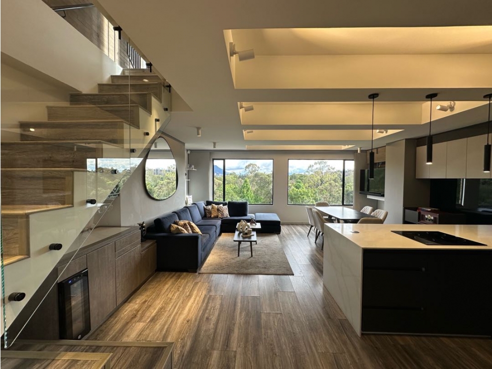 Penthouse Dúplex Lisboa, 85 mts, 1 habitación + terraza de 25 mts