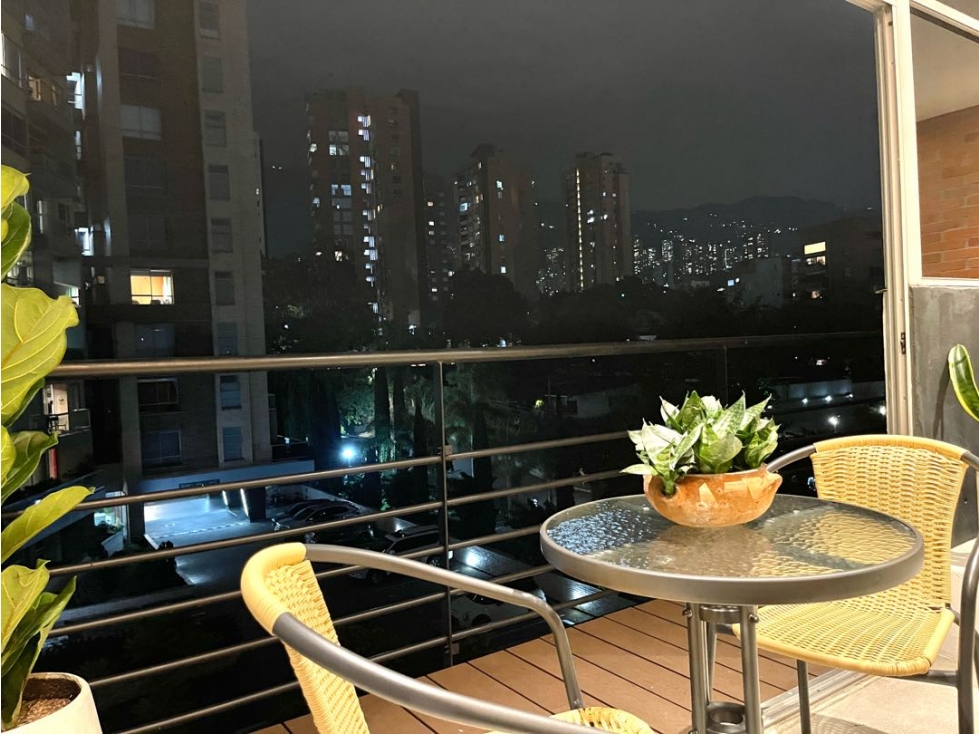 Penthouse Duplex. Arriendo amoblado en el Poblado. Lalinde. Lujoso. — foto 3