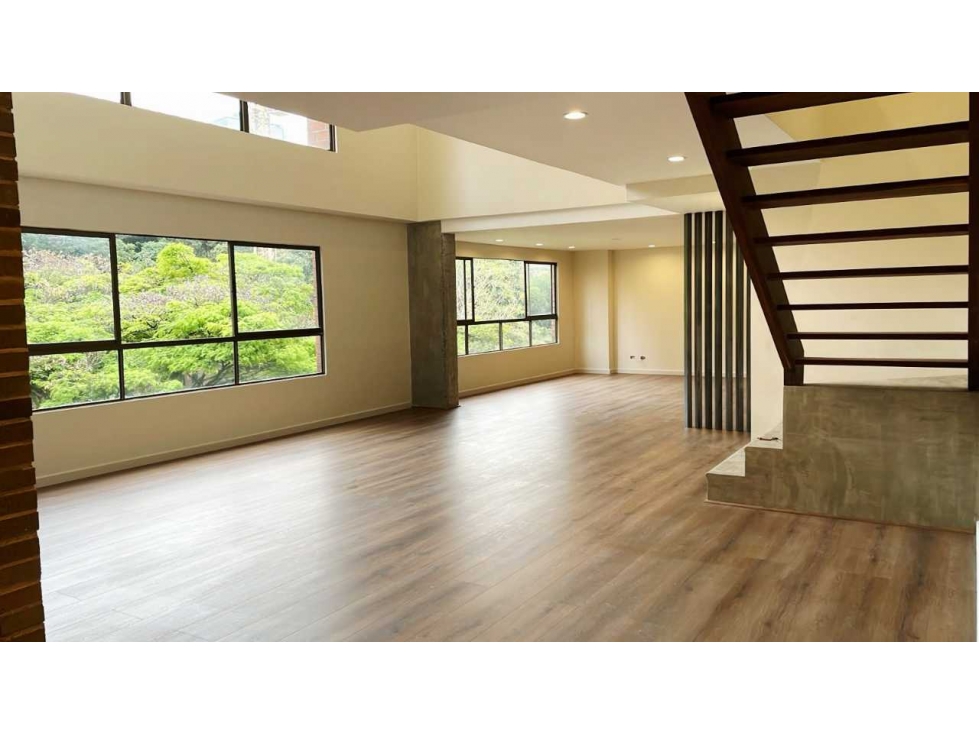 PENTHOUSE EN VENTA. EL POBLADO, LOMA DEL TESORO. Totalmente remodelado — foto 3