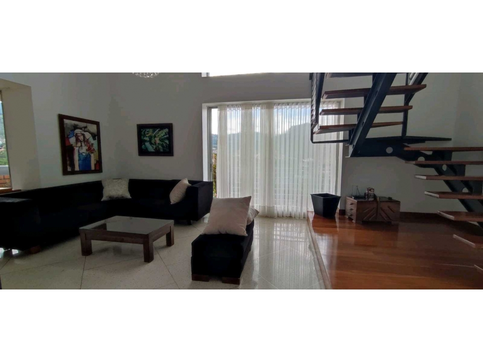PENTHOUSE EN VENTA ALMERIA. BARRIO SANTA TERESITA. MEDELLIN
