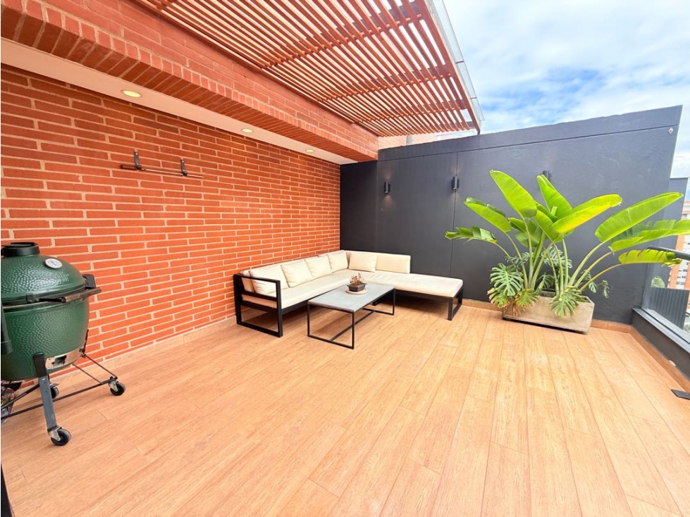 Penthouse Sector Cumbres en Venta