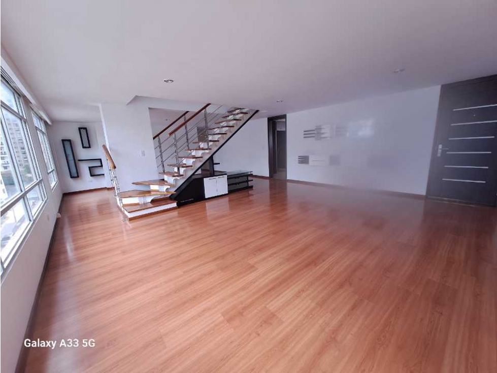 Penthouse tipo duplex en venta av. Los estudiantes - 2
