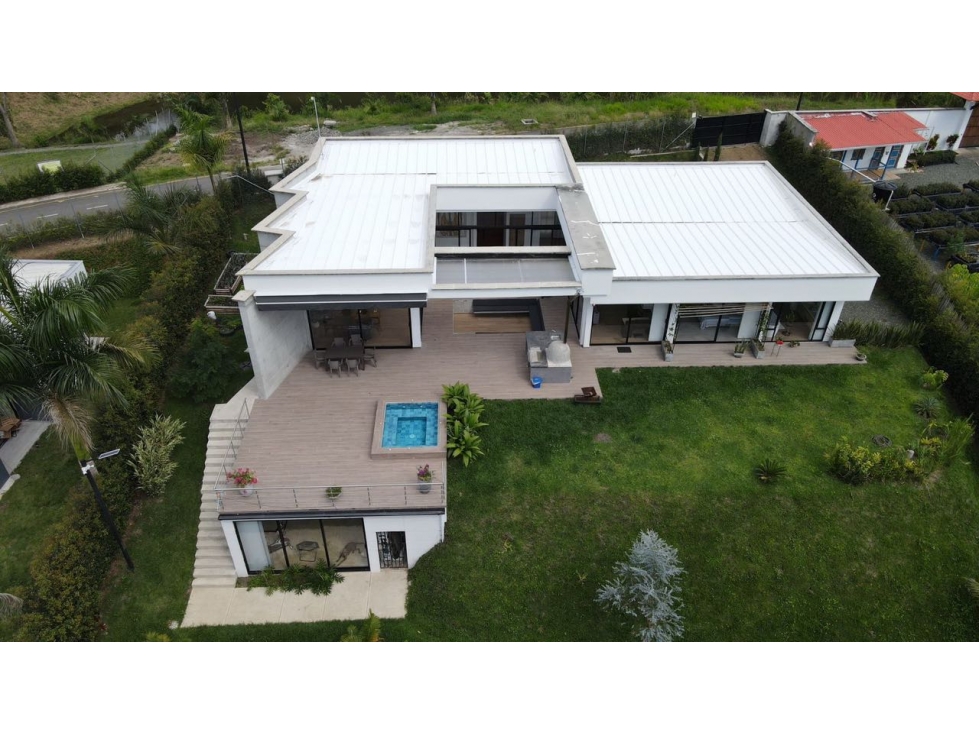 PEREIRA VIA CERRITOS VENTA CASA CAMPESTRE