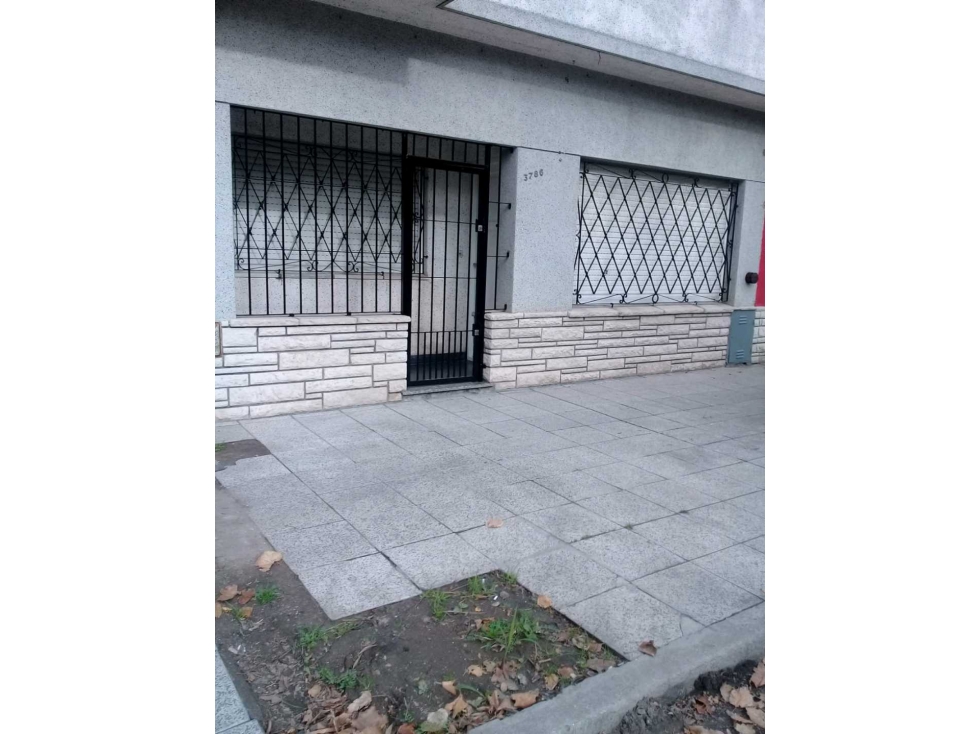 PH AL FRENTE 3 AMBIENTES A LA CALLE. BARRIO LA PERLA!!!!! - 2
