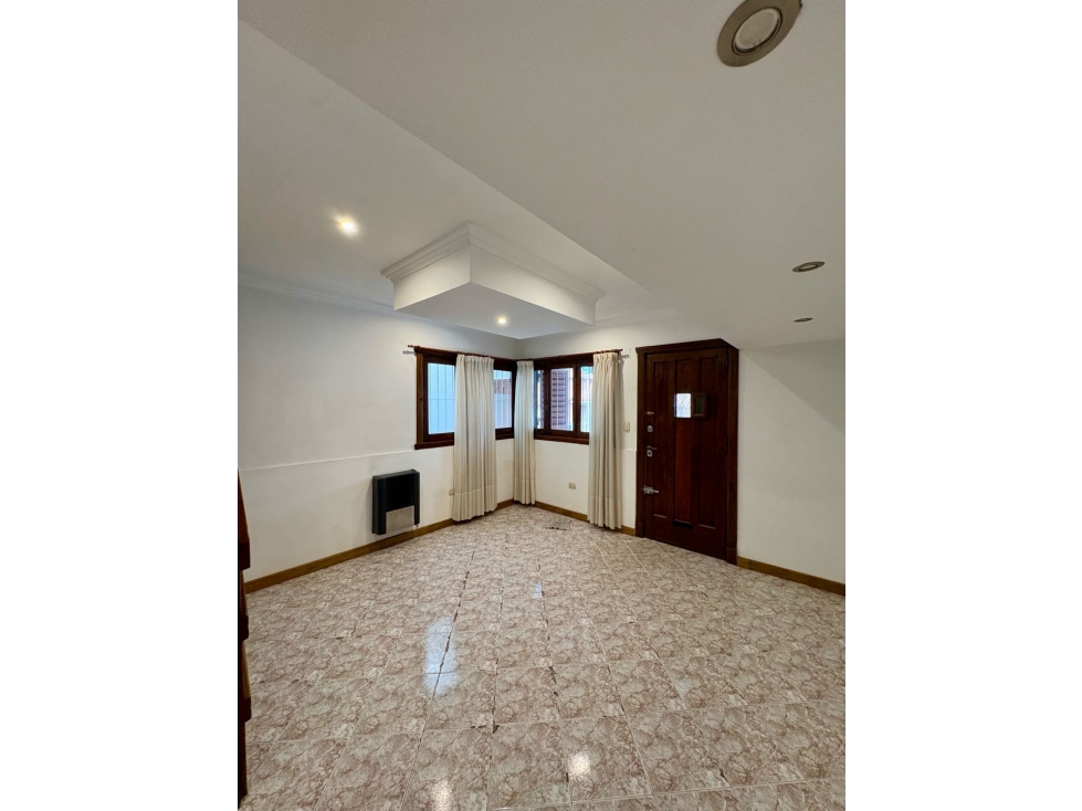 PH de 4 ambientes al frente con garage y quincho Barrio Chauvin — foto 4