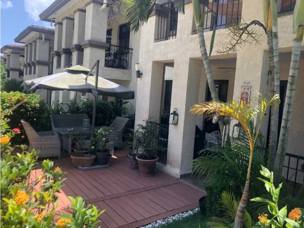 Ph Embassy Club. Casa. TownHouse.
